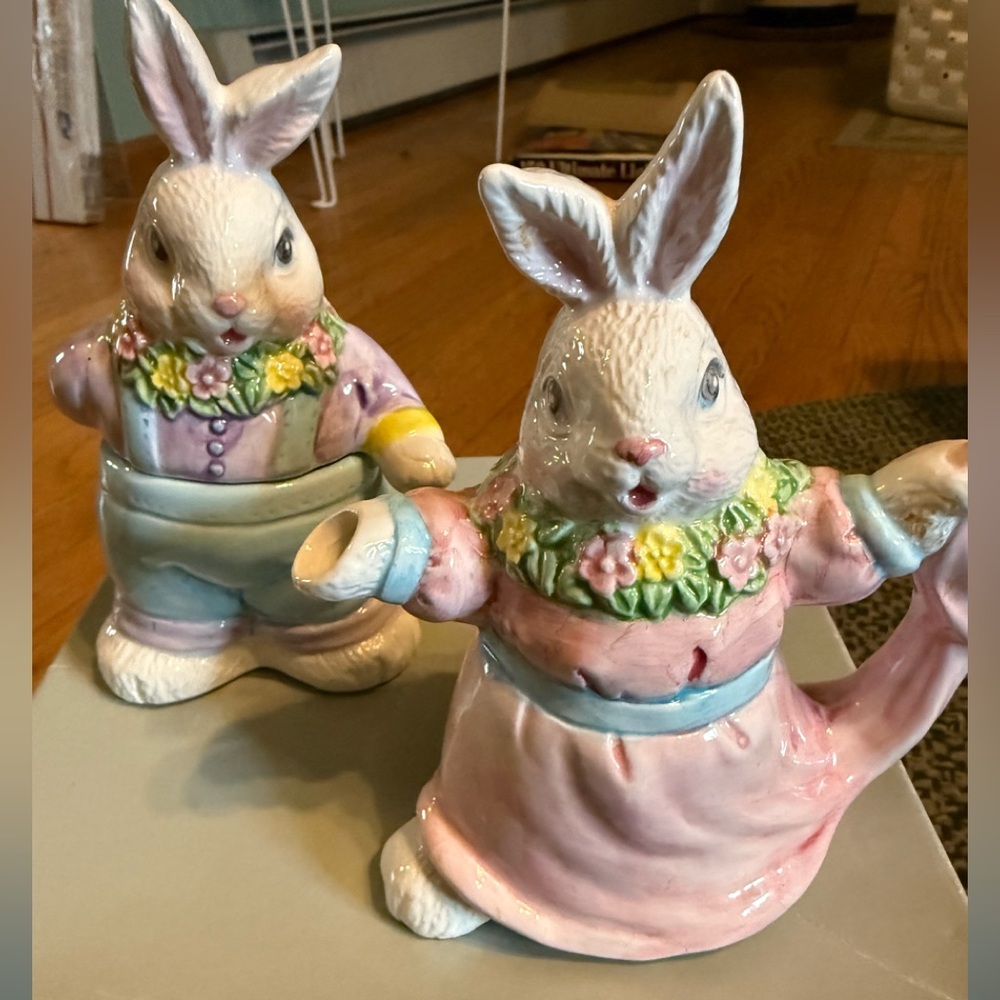 Vintage Lillian Vernon Dancing Bunny Cream & Sugar Set